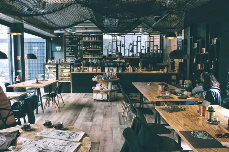 Comment trouver le restaurant idéal en voyage ?