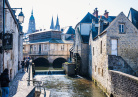 Bayeux, les bords de l'Aure et la Cathédrale 