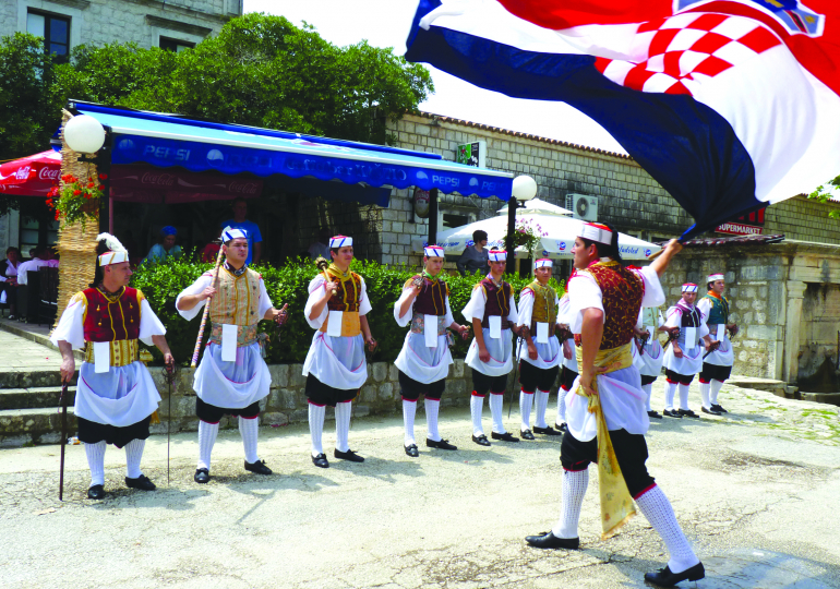Croatie drapeau et folklorique